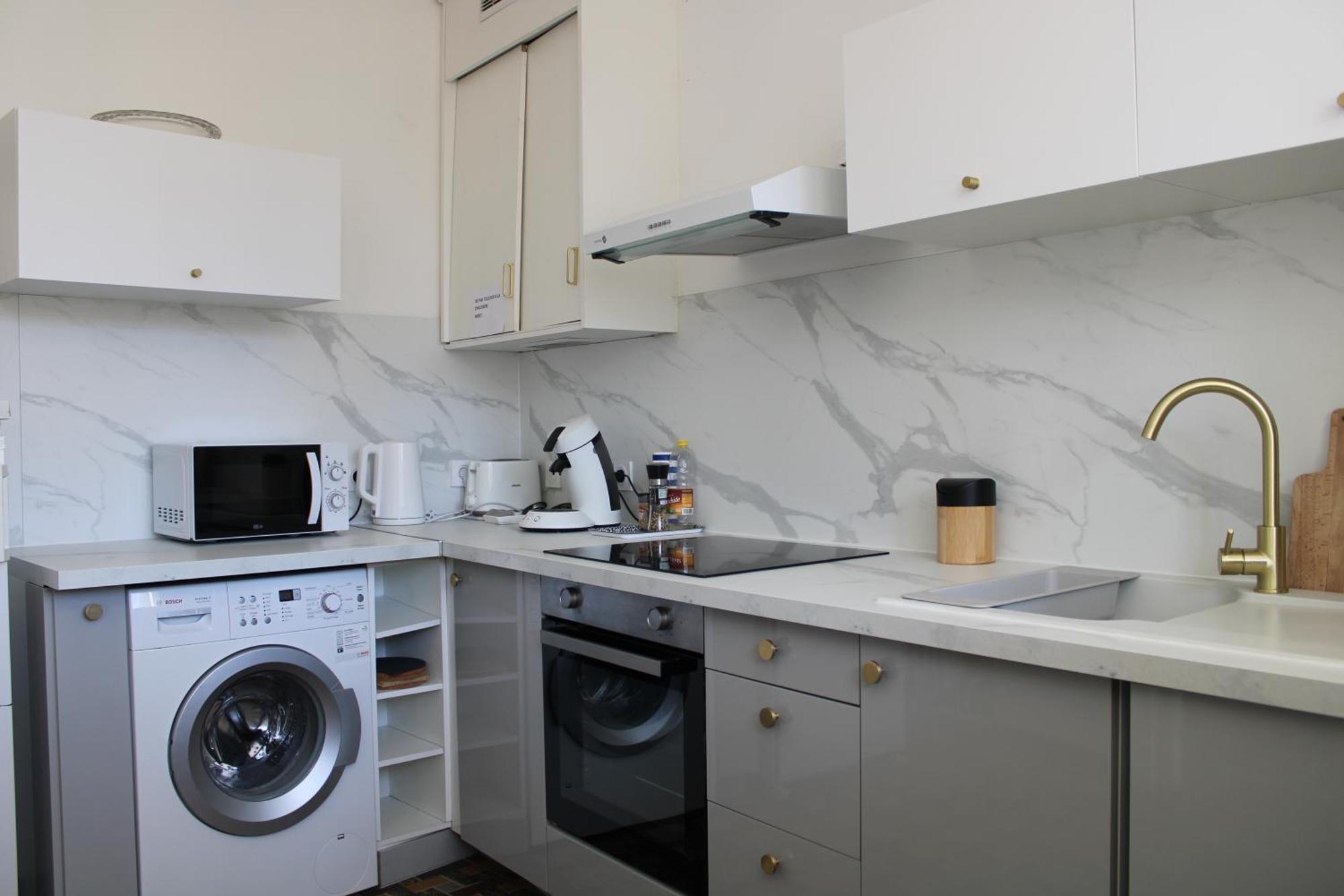 Superbe Appartement Avec Parking Sur Place Nîmes Eksteriør bilde